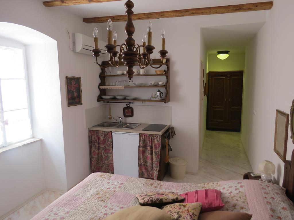 Apartments Authentic Baska 1 ภายนอก รูปภาพ