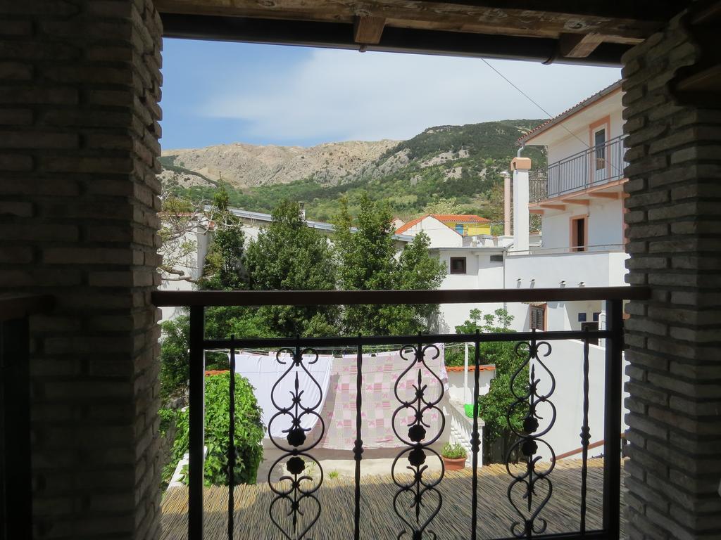 Apartments Authentic Baska 1 ภายนอก รูปภาพ